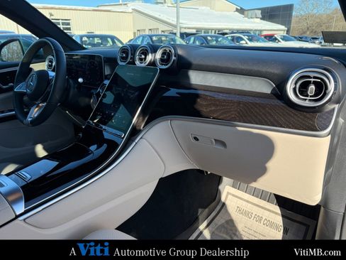 Certified 2025 Mercedes-Benz GLC 300 4MATIC image 30