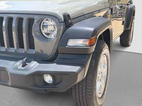 Used 2021 Jeep Wrangler Unlimited Sport AWD/4WD image 10