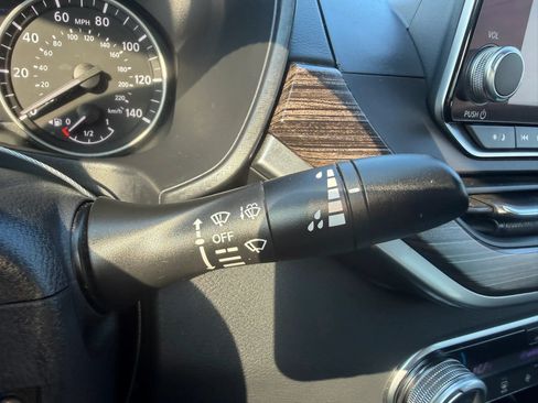 Used 2021 Nissan Altima 2.5 SL FWD image 15