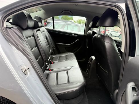 Used 2014 Volkswagen Jetta SE FWD image 25