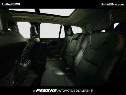 Used 2019 Volvo XC60 T5 Momentum w/ Multimedia Package image 13