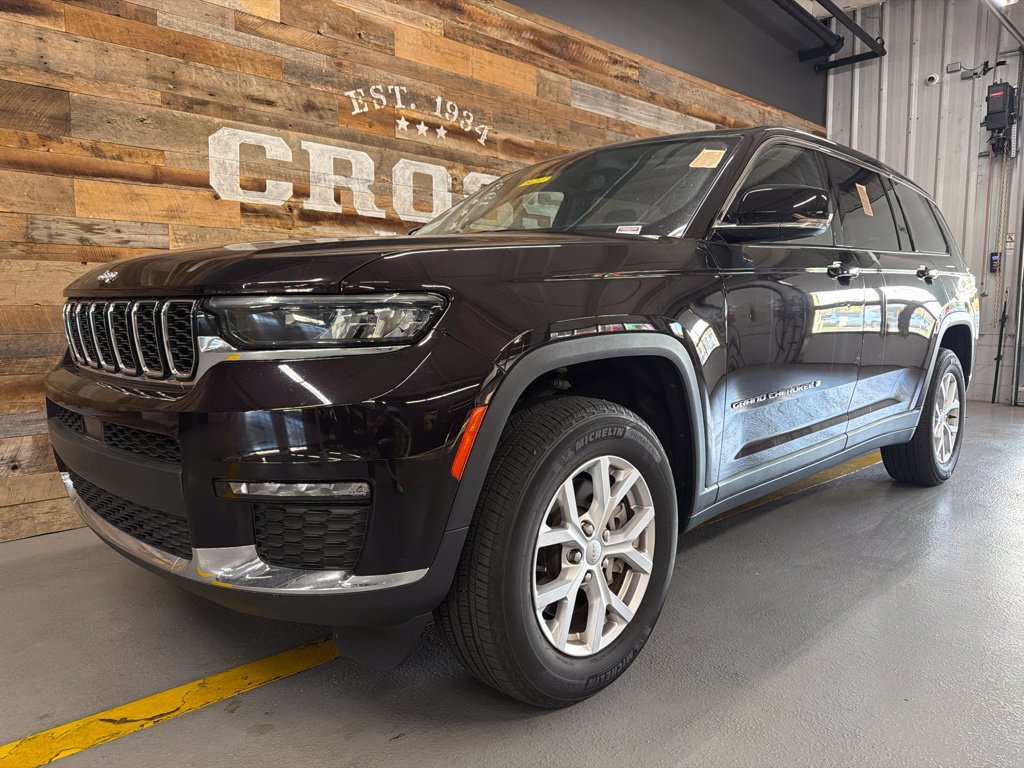 Used 2022 Jeep Grand Cherokee L Limited AWD/4WD image 2