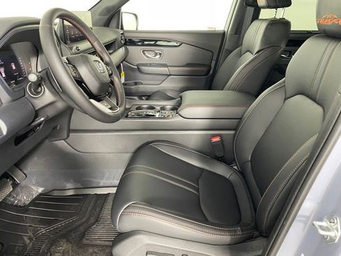 New 2026 Honda Pilot TrailSport image 2
