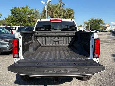 New 2026 Chevrolet Colorado ZR2 AWD/4WD image 11