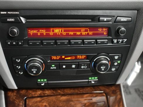 Used 2008 BMW 335i Convertible w/ Cold Weather Pkg image 35