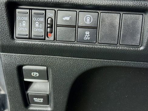 Used 2024 Honda Odyssey Sport image 14