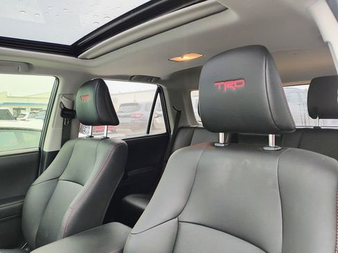 Used 2020 Toyota 4Runner TRD Off-Road Premium w/ Moonroof Package image 7