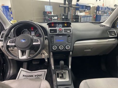 Used 2018 Subaru Forester 2.5i w/ Alloy Wheel Package image 6