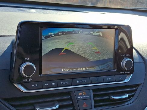 Used 2024 Nissan Altima 2.5 S image 18