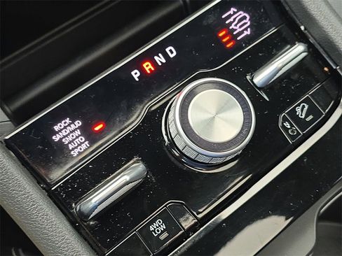 Used 2024 Jeep Grand Cherokee Overland w/ Trailer Tow Package image 24