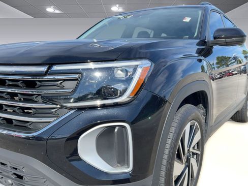 Used 2024 Volkswagen Atlas SE image 21