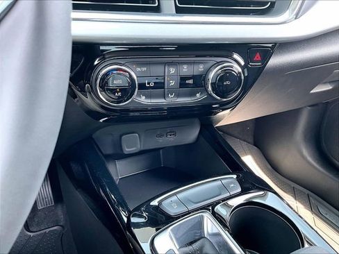 New 2026 Chevrolet Trax LT w/ Driver Confidence Package FWD image 23