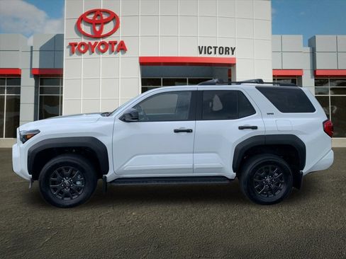New 2026 Toyota 4Runner SR5 AWD/4WD image 6