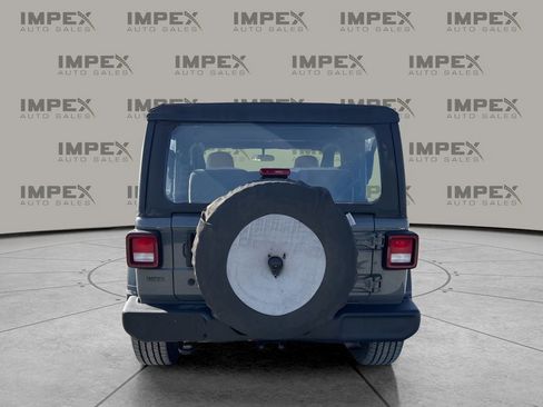 Used 2020 Jeep Wrangler Sport S image 4