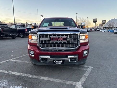Used 2019 GMC Sierra 2500 Denali w/ Duramax Plus Package image 10