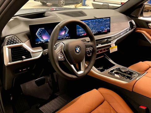 New 2026 BMW X5 sDrive40i w/ Climate Comfort Package image 8