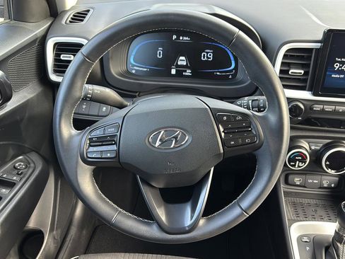 Certified 2023 Hyundai Venue Limited FWD image 25