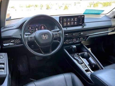 Used 2023 Honda Accord EX-L image 16