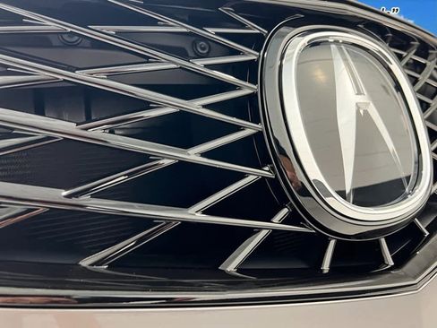 Used 2025 Acura RDX SH-AWD image 11