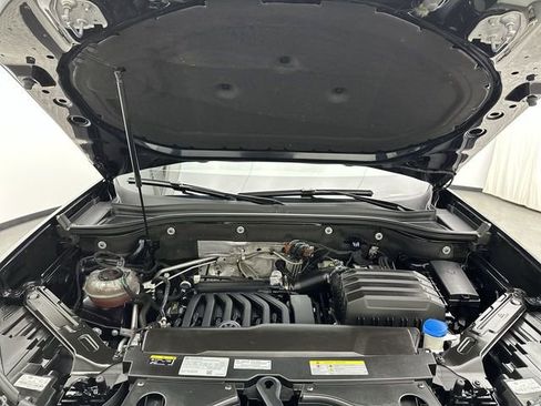 Used 2023 Volkswagen Atlas Cross Sport SE image 24