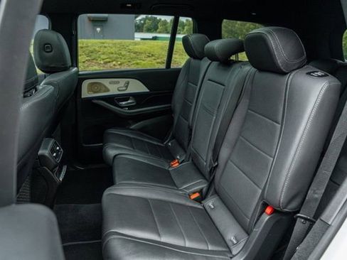 Used 2023 Mercedes-Benz GLS 450 4MATIC w/ AMG Line Exterior image 43