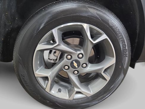 Used 2024 Chevrolet Trax LT w/ Driver Confidence Package FWD image 36