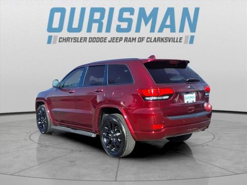 Used 2019 Jeep Grand Cherokee Altitude image 4