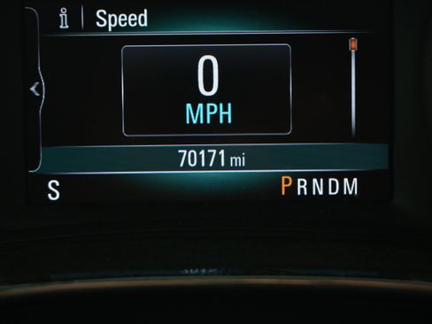 Used 2017 Buick Encore Essence w/ Experience Buick Package image 13