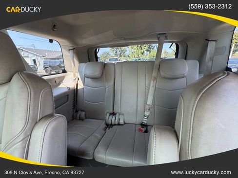 Used 2015 Cadillac Escalade Luxury image 23