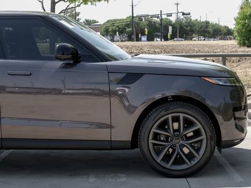 New 2026 Land Rover Range Rover Sport SE AWD/4WD image 10