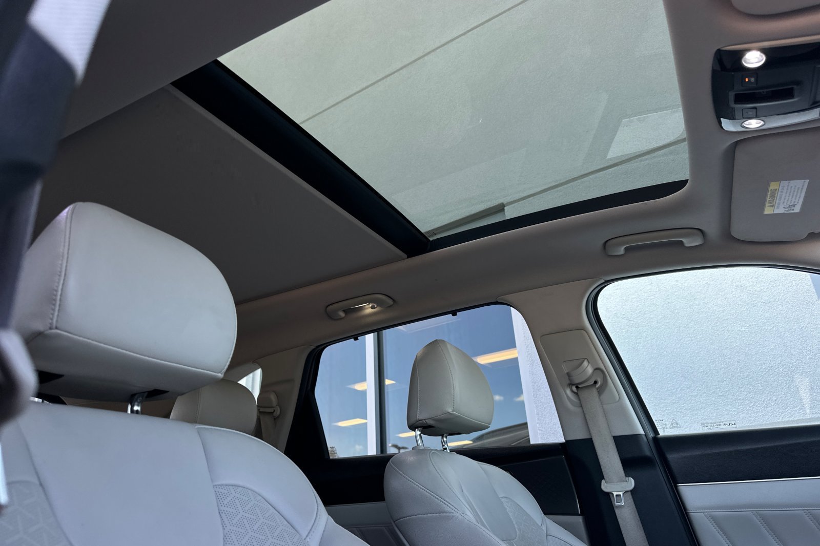 Used 2023 Kia Sorento SX Prestige w/ Panoramic Sunroof Package AWD/4WD image 22