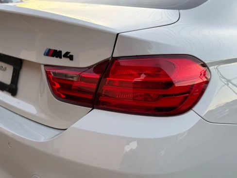 Used 2017 BMW M4 Coupe image 15