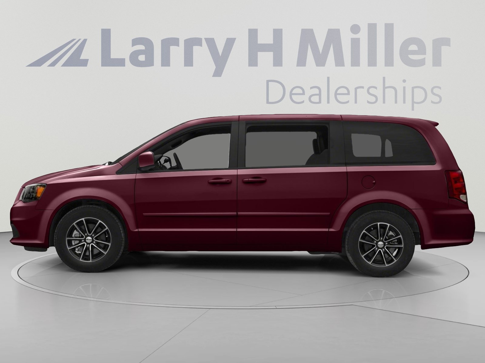 Used 2018 Dodge Grand Caravan GT FWD image 3