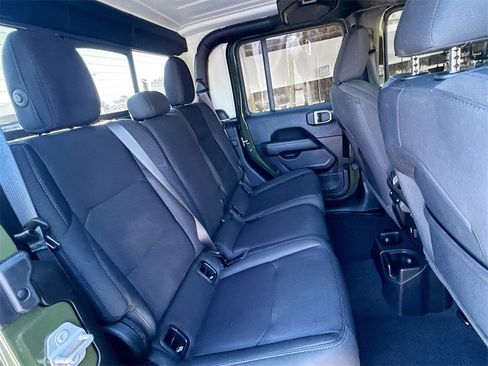 Used 2021 Jeep Gladiator Overland w/ Safety Group image 30