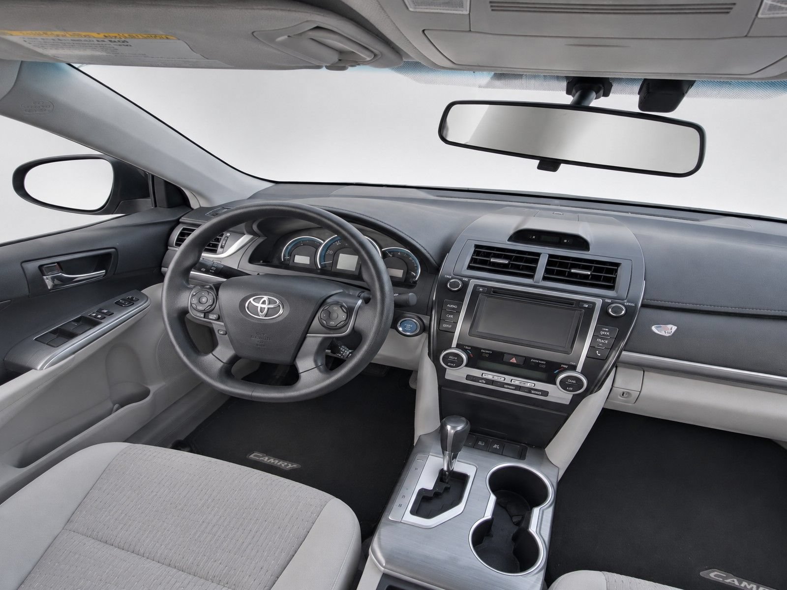 Used 2014 Toyota Camry LE FWD image 21