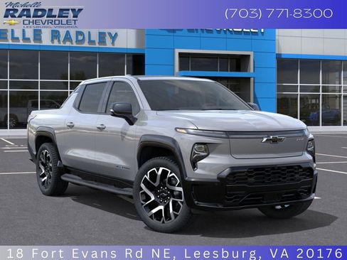 New 2025 Chevrolet Silverado EV RST image 9