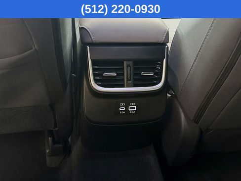 Used 2023 Subaru Outback Premium image 29