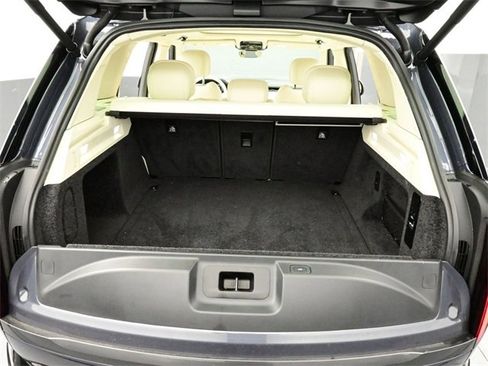 Used 2024 Land Rover Range Rover SE image 15