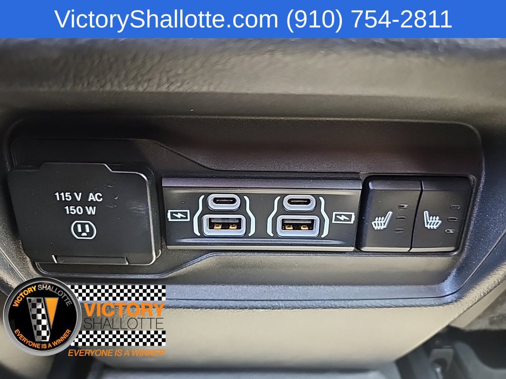 Used 2023 Jeep Grand Cherokee Limited w/ Black Appearance Package AWD/4WD image 24