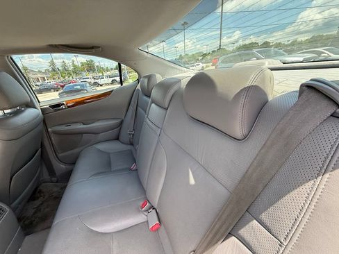 Used 2005 Lexus ES 330 FWD image 23