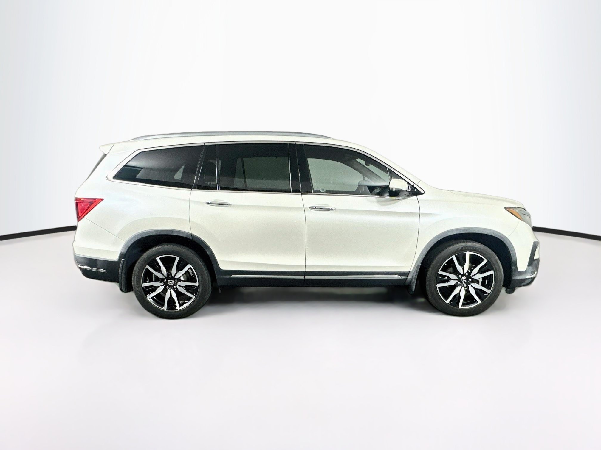 Used 2019 Honda Pilot Touring image 10
