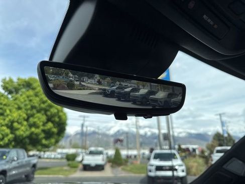 Used 2025 GMC Sierra 2500 Denali Ultimate w/ Max Trailering Package AWD/4WD image 28