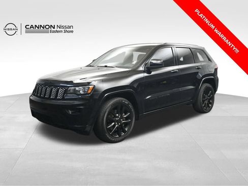 Used 2021 Jeep Grand Cherokee Laredo X RWD image 1