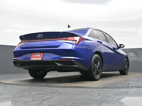 Used 2021 Hyundai Elantra SEL image 30