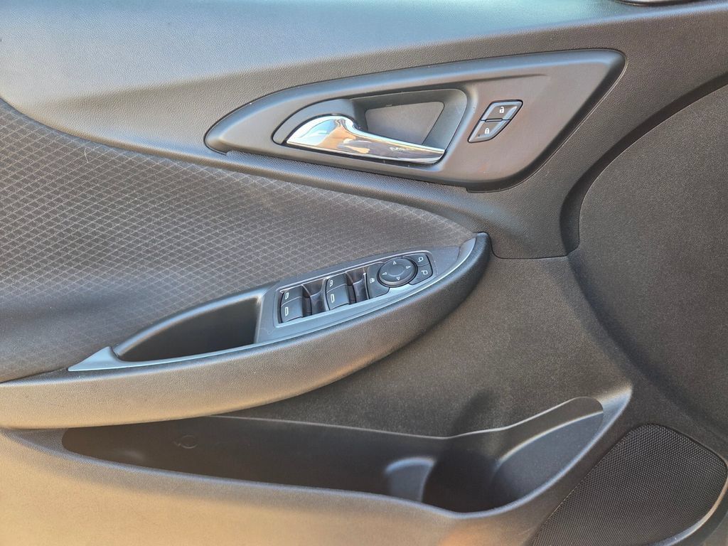 Used 2023 Chevrolet Malibu LT w/ Driver Confidence Package FWD image 23