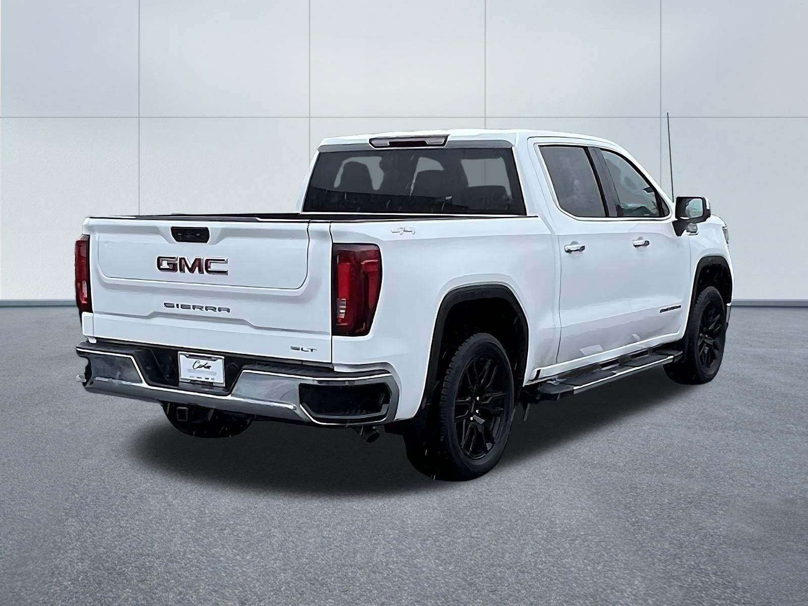 Used 2023 GMC Sierra 1500 SLT w/ SLT Convenience Package AWD/4WD image 6