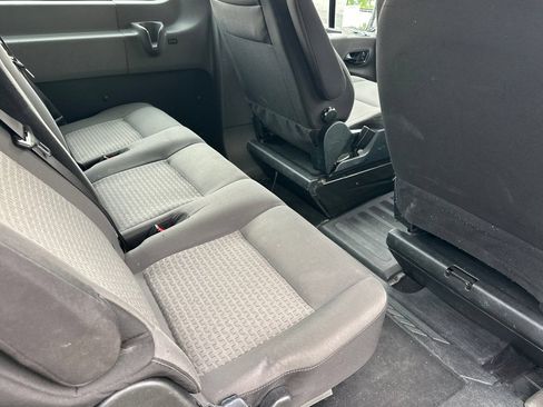 Used 2022 Ford Transit 350 XLT RWD image 11