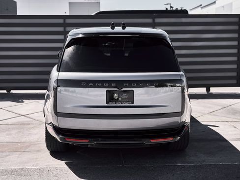 Used 2024 Land Rover Range Rover SE AWD/4WD image 10