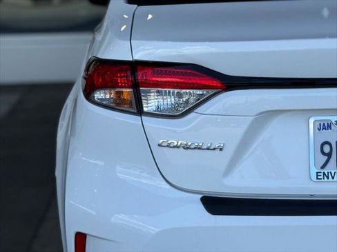 Certified 2025 Toyota Corolla LE FWD image 11