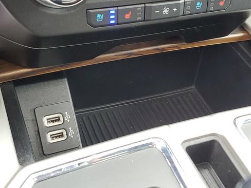 Used 2020 Ford F150 Lariat w/ Equipment Group 502A Luxury AWD/4WD image 24